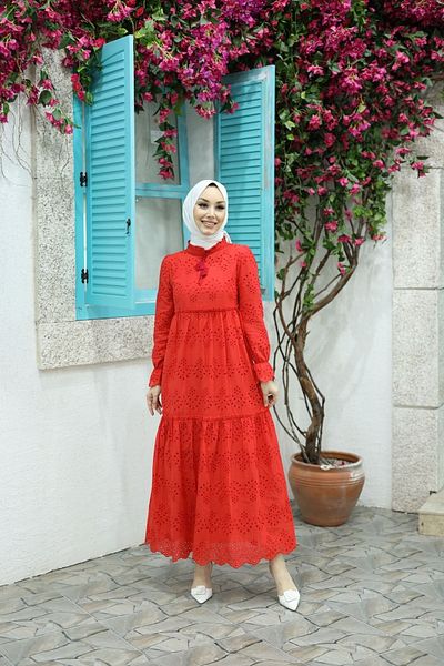 She Olive Tassel Detailed Laced Hijab Dress-Pomegranate Flower