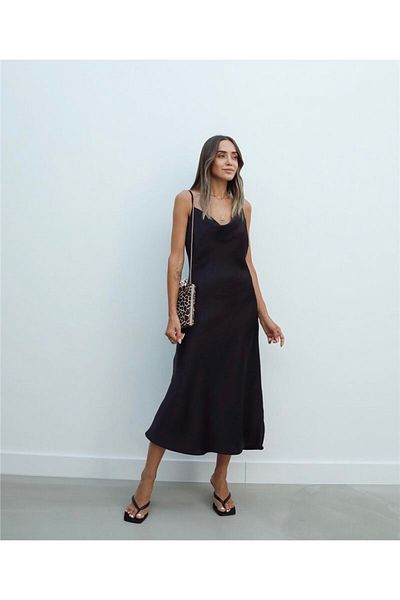 Hotfashion Black Scoop Neck Satin Dress