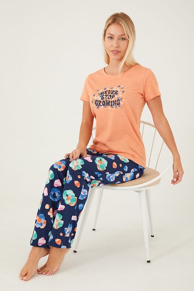 Arnetta Never Stop Gowing Orange Women's Short Sleeve Pajama Set