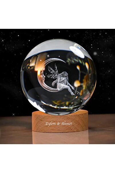 hediyesahibi Kişiye Özel Işıklı Ahşap Kaideli Ay Yüzlü Melek Cam Küre 8cm*6cm