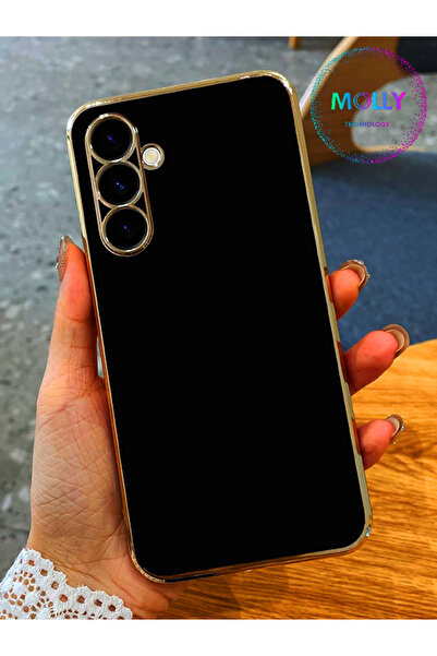 Molly Samsung Galaxy A25 İçin Siyah Kenarları Gold Detaylı Lüks Silikon Kılıf