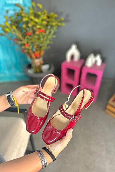 SHOEBELLAS Paxon Bordo Rugan Çift Toka Detaylı Kadın Babet