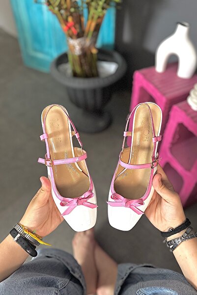 SHOEBELLAS Nany Pembe Gold Detaylı Rugan Fiyonklu Kadın Babet