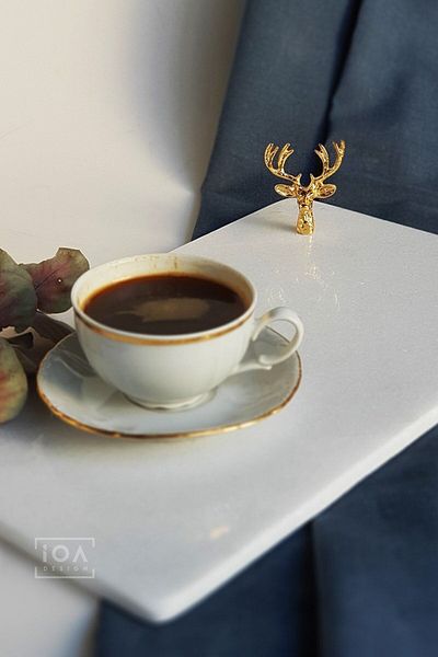 ege gross Natural White Marble Deer Detailed Tray Presentation and Serving Plate