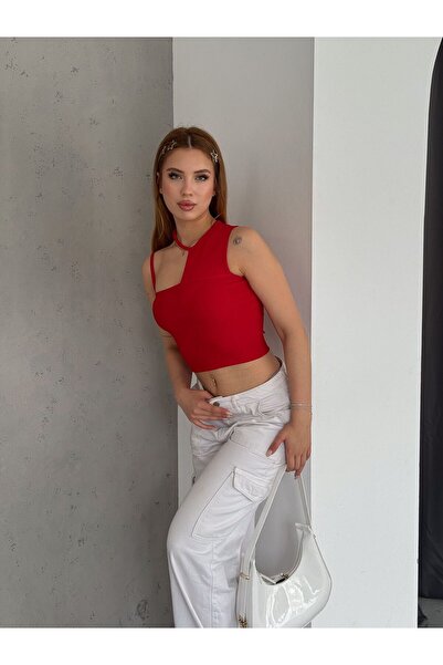 aytenli Outoman Crop with Single Window