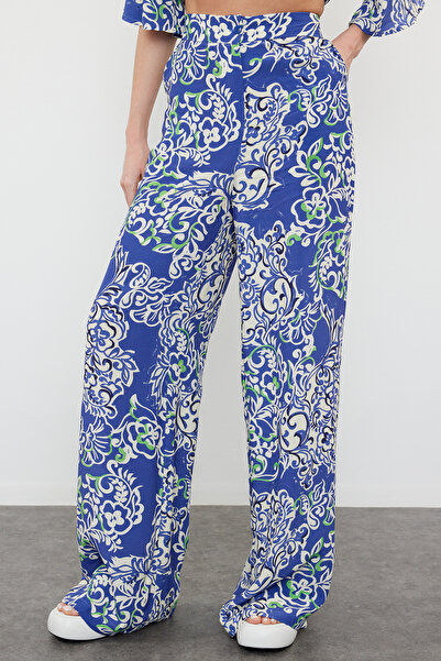 Trendyol Collection Set bluză și pantaloni crop albastru la două piepturi - TWOSS24AU00040