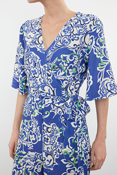 Trendyol Collection Set bluză și pantaloni crop albastru la două piepturi - TWOSS24AU00040