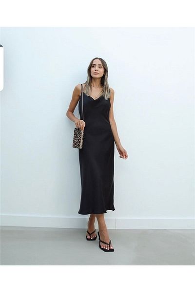 Hotfashion Black Scoop Neck Satin Dress