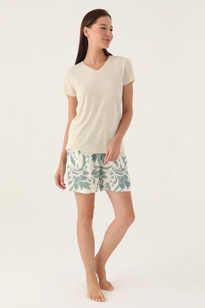 Pierre Cardin Women's Cream Shorts Set