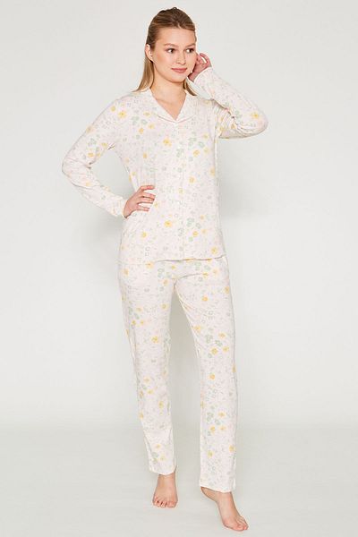 Arnetta Soft Yellow Floral Long Sleeve Women's Shirt Pajama Set