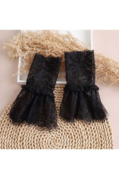 nuriçgiyim Lace detailed gloves