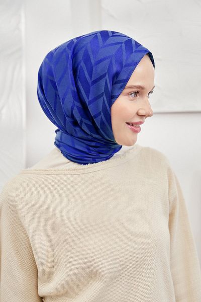 ARMANDA Italian Jacquard Zigzag Pattern Shawl - Saks Blue