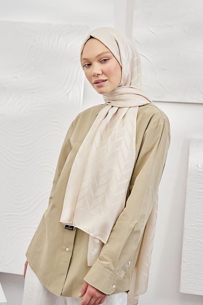 ARMANDA Italian Jacquard Zigzag Pattern Shawl - Light Beige