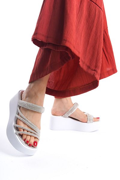 ÜNAL ÖZER Women's High Sole Slippers with Stones and Cross Straps - Lame