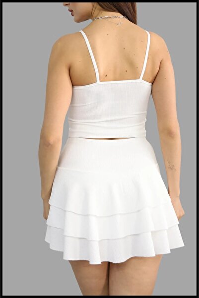 winmoda Fustă scurtă cu Detaliu Colanți - Model Volane