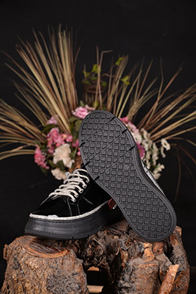 Kuum Kadınların Gözde Modeli Kuum Marka Siyah Sneakers Ortopedik Akıllı Hafıza Tabanıyla Sezonsuz Kullan