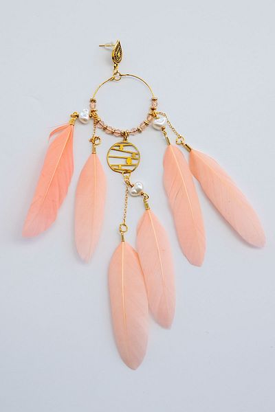 Lila Rosa Single Authentic Bird Feather Earrings