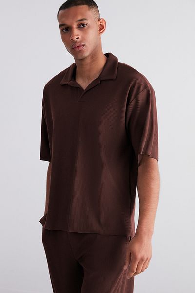 Trendyol Collection Brown Oversize Polo Neck T-Shirt - Plus Size, Textured Ottoman TMNSS24BF00047