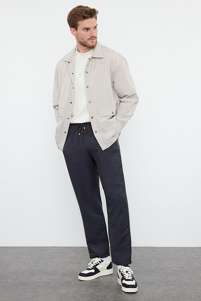 Trendyol Collection Anthrazitfarbene, gewölbte Hose mit elastischem Bund und Leinenoptik TMNSS20PL0547