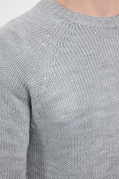 Trendyol Collection Сірий трикотажний светр з тонкою горловиною, що прилягає до тіла, пуловер з рукавом-реглан TMNAW25KZ00000