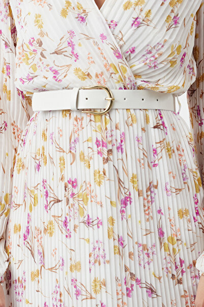 Trendyol Collection A-vonalú Chiffon Maxi ruha - színes, öves és redőzött, bélelt TWOAW24EL00471