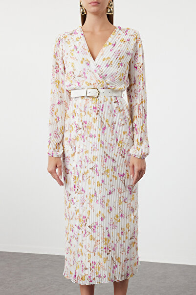 Trendyol Collection A-vonalú Chiffon Maxi ruha - színes, öves és redőzött, bélelt TWOAW24EL00471