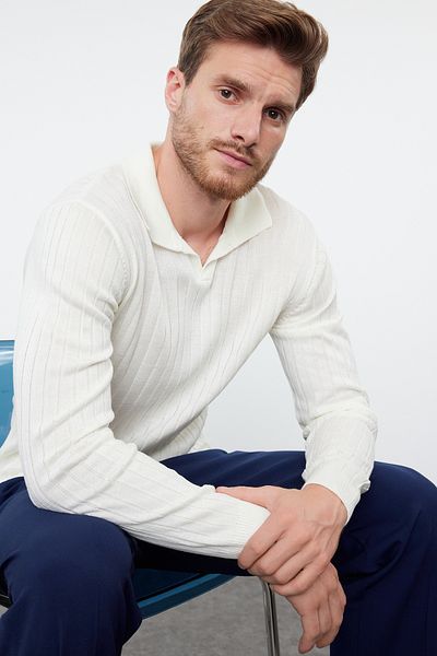 Trendyol Collection Ecru Slim Slim Fit Polokragen Plain Strickpullover TMNAW25KZ00022