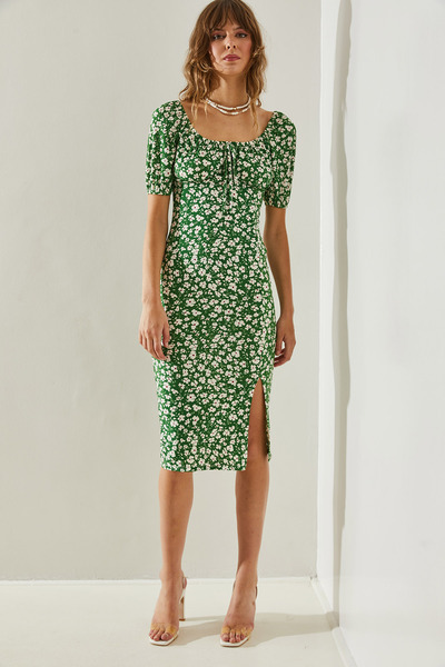 Bianco Lucci Daisy vzorované šaty s melounovým rukávem na zavazování – detail rozparku,60251371