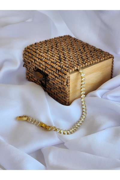 Eva Takı Gold Bracelet - Almond Shuttle and Liza Cubic Zirconia Stone Waterway