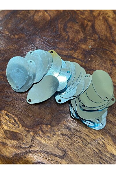 Gönülden Tasarım 50 броя перфорирани и лазерно изрязани пайети с капки 5X3 см...