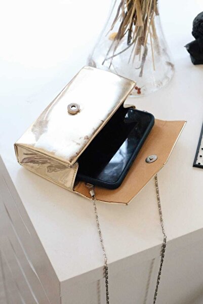 Moom Bag Geantă de umăr Mini Box din piele lacuită de damă