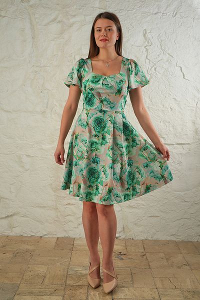CrazyShopping Rochie mini pentru femei cu imprimeu sublimat - plisată în față