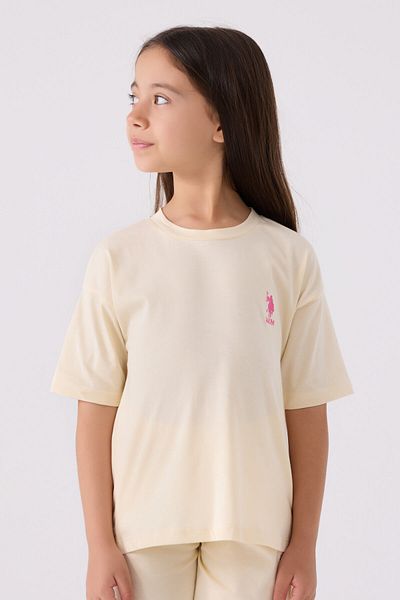 U.S. Polo Assn. بدلة برمودا كريمية للفتيات من US Polo Assn