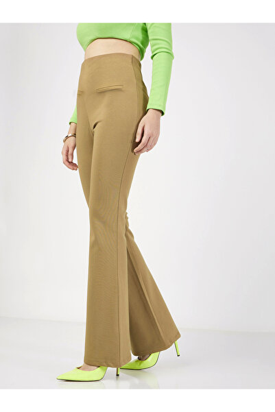 Sassafras By Styli High Rise Pocket Detail Flared Pants