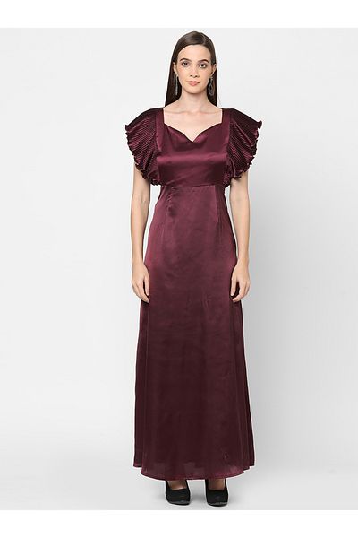 Mish By Styli Satin Sweetheart Neck Maxi Dress with Plisse Sleeve