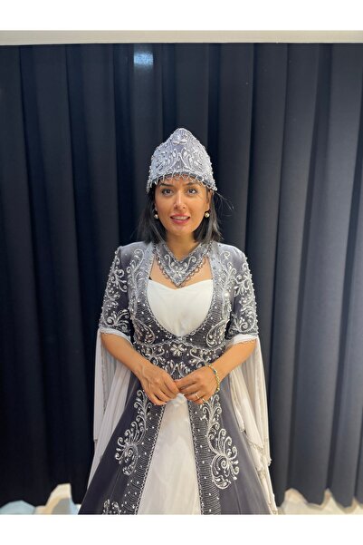 atölyekaftanbutik Gri kadife işlemeli kaftan