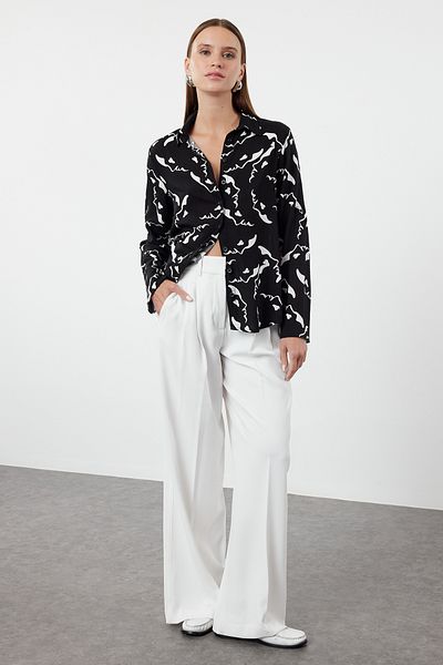 Trendyol Collection Oversize Black Patterned Woven Shirt - Wide Fit Twoss24Go00185