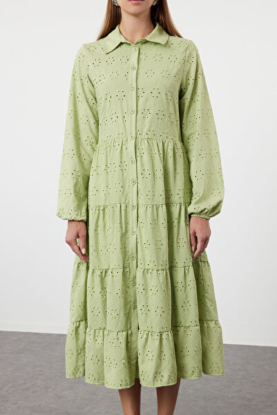 Trendyol Collection Zelené košilové šaty Midi s výšivkou - TWOSS23EL01024