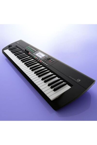 KORG I3.