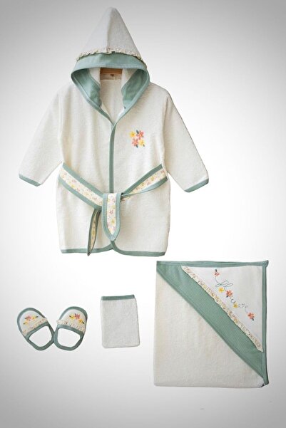 Gaye Bebe Antiallergic 1St Class Towel and Bathrobe Set