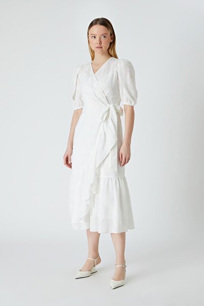 FEVER Bağlamalı beyaz brodeli elbişse