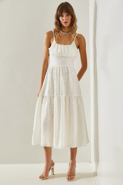 Bianco Lucci 5616 Modell Mehrlagiges gewebtes Trägerkleid - Dünn bedruckt60251366