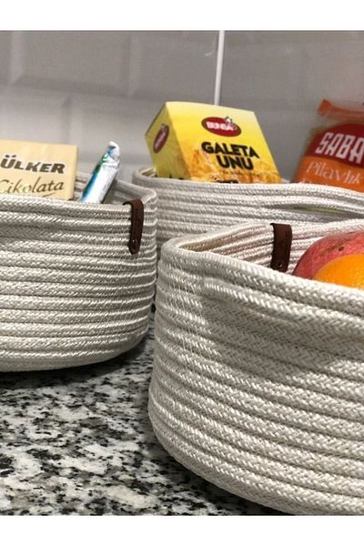 BEVEZ HOME Set de 5 coșuri din răchită albă cu culori și scopuri