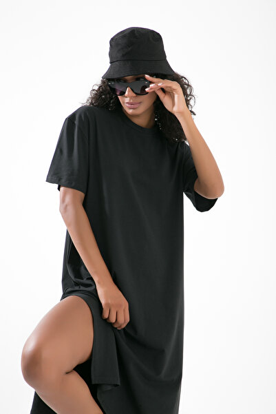 muub's TDRESS Μακρύ μπλουζάκι Oversize Φόρεμα - O-Neck, Διπλό Σχιστό στο Δίπλα