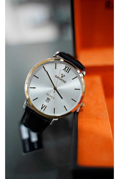 Raymond Men's Leather Wristwatch - Stylish and Comfortable