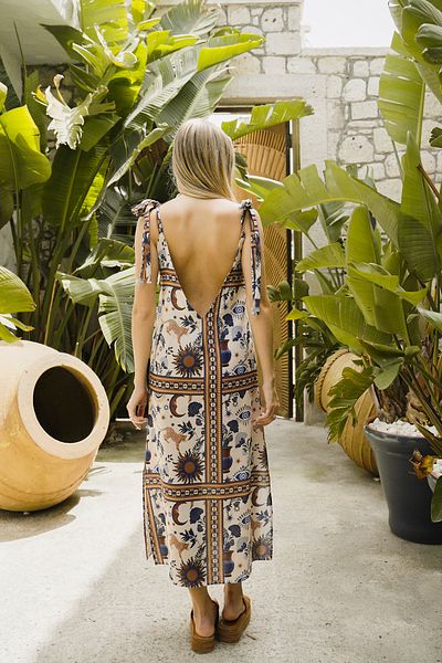 Mita Concept V-Neck Patterned Linen Dress