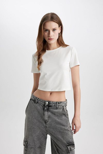 DeFacto Slim Fit Slim Fit kerékpáros nyakú rövid ujjú póló C4332ax24sp