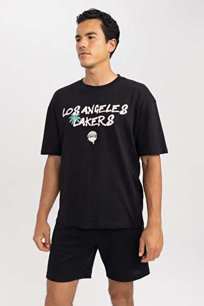 DeFacto Fit Nba Los Angeles Lakers Oversize Fit Bisiklet Yaka Kısa Kollu Tişört A6771ax23hs