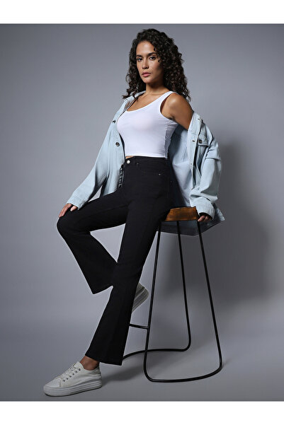 High Star By Styli Solid Mid Rise Bootcut Jeans