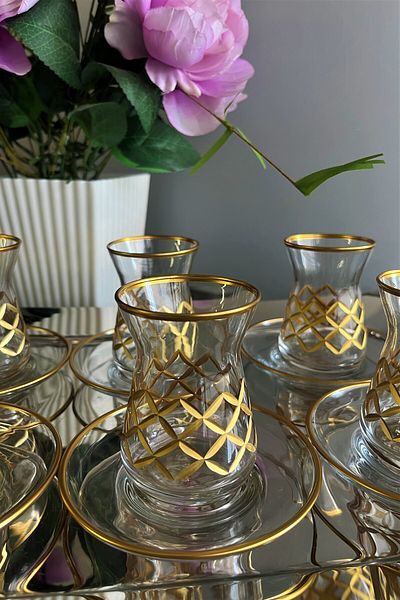 DECOSTYLE Gold Embroidered Irem Cut 12 Piece Tea Set